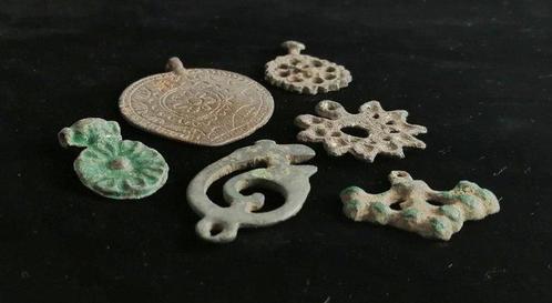 Viking periode Brons Pendant Groep (Zonder Minimumprijs), Sieraden, Tassen en Uiterlijk, Antieke sieraden