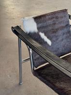 Cassina LC1 Fauteuil | Le Corbusier (NIEUWSTAAT), Huis en Inrichting, Minder dan 75 cm, Ophalen of Verzenden, Zo goed als nieuw