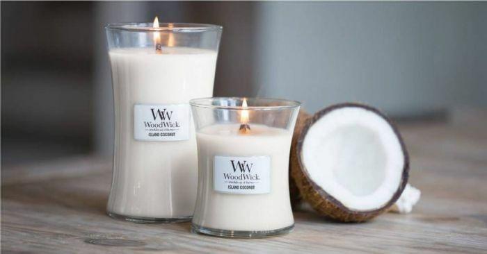 WoodWick Island coconut large, Huis en Inrichting, Woonaccessoires | Kandelaars en Kaarsen, Nieuw, Ophalen of Verzenden