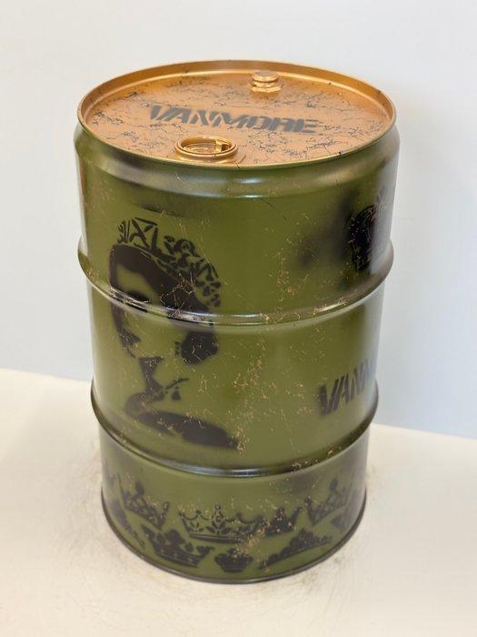 Rob VanMore - Barrel Hail to the Queen!, Antiek en Kunst, Kunst | Designobjecten