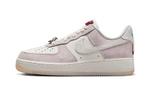 Air Force 1 Low Year of the Dragon 2024 - maat 39 (Sneakers), Kleding | Dames, Schoenen, Verzenden, Nieuw, Sneakers of Gympen