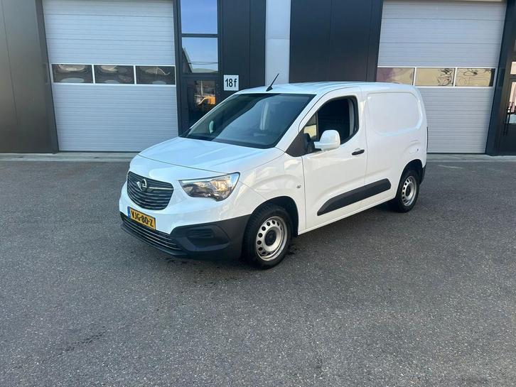 Opel Combo 1.5D L1H1 Edition oprijplaat alco euro 6, Auto's, Bestelauto's, Dealer onderhouden, Lease, Blauw, Handgeschakeld, Wit