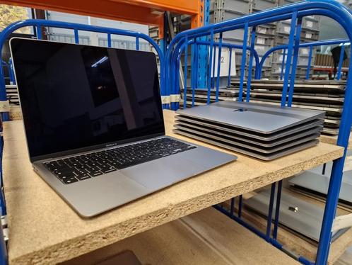 Apple Macbook Air M1 (2020) - 13 inch - 8GB Ram - 128GB SSD, Computers en Software, Apple Macbooks, 3 tot 4 Ghz, 13 inch, 128 GB of minder
