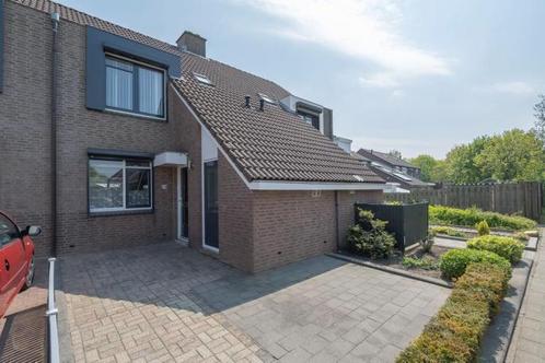 Woonhuis in Heerlen - 92m² - 4 kamers, Huizen en Kamers, Huizen te huur, Limburg, Tussenwoning