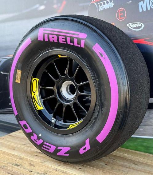 Wiel compleet met band - Pirelli - O.Z *** NO RESERVE ***, Verzamelen, Automerken, Motoren en Formule 1