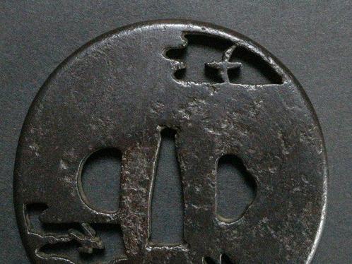 Tsuba zwaardbeschermer met vliegende vogel openwerk – 168g –, Antiek en Kunst, Antiek | Overige Antiek