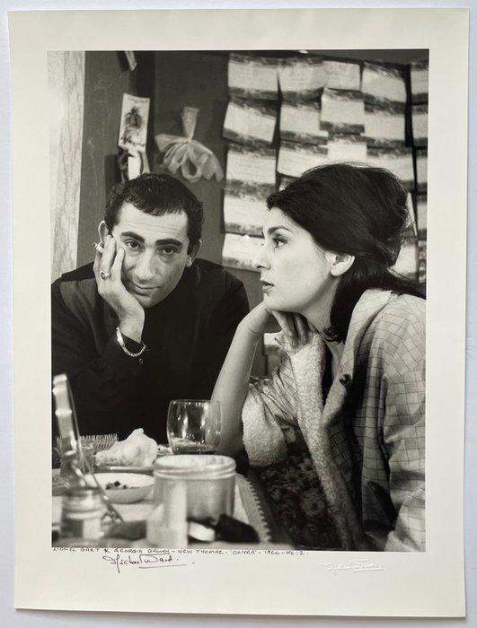 Michael Ward - LIONEL BART & GEORGIA BROWN - NEW THEATRE -, Antiek en Kunst, Kunst | Designobjecten