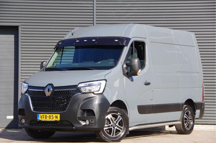 Renault Master T35 2.3 dCi L1H2 135PK, CAMERA, CRUISE, ZONNE, Auto's, Bestelauto's, Onderhoudsboekje, Lease, Grijs, Handgeschakeld