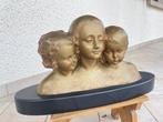 R. René - Beeldje, La Famille Femme Enfants - Groupe Trois