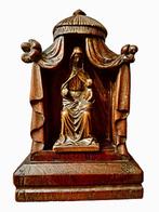 Beeld, Antieke Kapel circa 1920 Hand Gesculpteerde Kapel Met