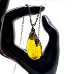 Antieke natuurlijke Amber Amulet Hanger met ketting, in de, Verzamelen, Mineralen en Fossielen