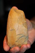Neolithisch Vuursteen Hache Polie, scherp. - 115 mm (Zonder, Antiek en Kunst