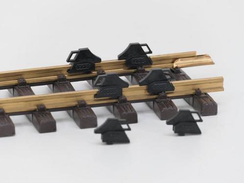 LGB 10250 Hemmschuhe, 6St. Zwart (grootspoor, Baan en Rails), Hobby en Vrije tijd, Modeltreinen | Overige schalen, Rails, Zo goed als nieuw