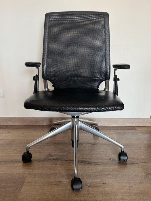 Vitra - Alberto Meda - Bureaustoel - Vitra Meda - Leder,, Antiek en Kunst, Antiek | Meubels | Stoelen en Banken