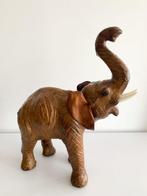 sculptuur, Gran Elefante de Cuero - 34 cm - Leder