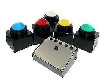 Huur, huren Quiz, kwisspel met verlichte drukknoppen - kwis, Hobby en Vrije tijd, Feestartikelen | Verhuur, Overige, Zo goed als nieuw