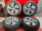 Winterbanden Hyundai Kona 215/55R17 Vredestein, Auto-onderdelen, Banden en Velgen, 17 inch, Personenwagen, Gebruikt