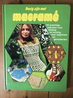 Bezig zijn met macramé / Bezig zijn met 9789025262242, Boeken, Verzenden, Gelezen, Marigold Popplewell