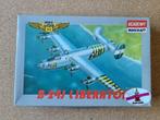 Academy/Minicraft 4402 B-24J Liberator 1:144, Verzenden, Nieuw