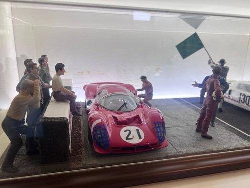 Custom Made Diorama 1:18 - Modelauto - Afmetingen: 51 cm /, Hobby en Vrije tijd, Modelauto's | 1:5 tot 1:12