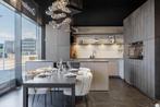 Luxe showroomkeuken in een hoekopstelling met eiland, Huis en Inrichting, Nieuw