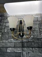 Wandlamp - Elegant Vintage Wandlamp met Dubbele Glazen, Antiek en Kunst, Curiosa en Brocante