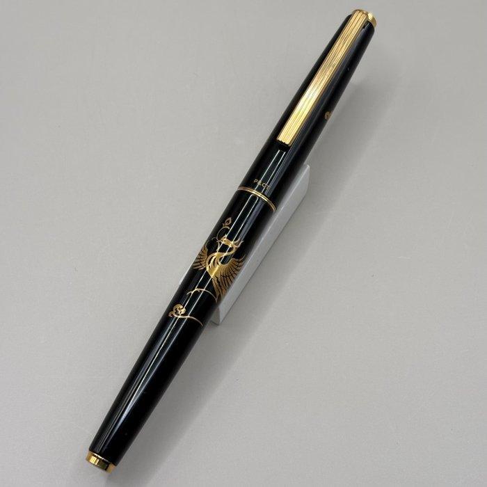 Pilot - Urushi Lacquer Maki-e with Phoenix Motif - 14K gold, Verzamelen, Pennenverzamelingen