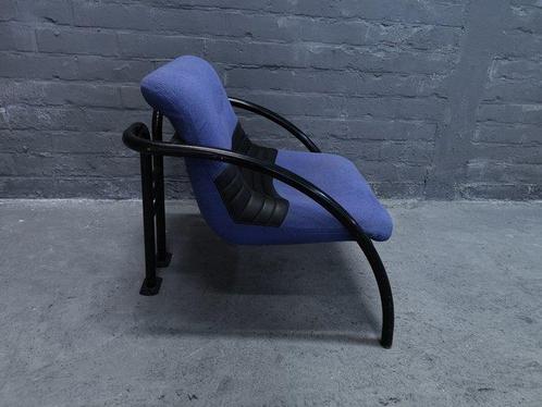 Airborne International - Fauteuil - Metaal, Antiek en Kunst, Antiek | Meubels | Stoelen en Banken