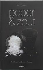 Peper & Zout / Basic Kitchen 9789058974907 J. Vassallo, Boeken, Kookboeken, Verzenden, Gelezen, J. Vassallo