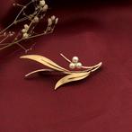 18 Krt. Gouden broche met parel (geelgoud, florale broche), Sieraden, Tassen en Uiterlijk, Broches, Gebruikt, Overige kleuren