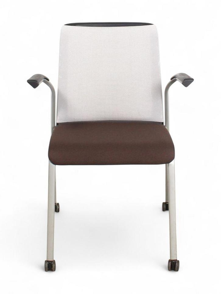 Steelcase Eastside, verrijdbare en stapelbare vergadersto..., Huis en Inrichting, Stoelen, Nieuw, Ophalen of Verzenden