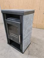 MOOIE KLEINE SPEKSTEEN HOUTKACHEL, Ophalen, Gebruikt, Houtkachel, Vrijstaand
