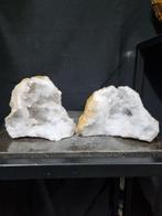 Kwarts HQ Grote bergkristal Geode - Hoogte: 170 mm -, Verzamelen, Mineralen en Fossielen