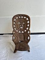 Stoel - Traditionele Afrikaanse stoel met figuratief