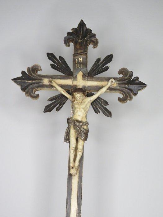 Figuur - Crocifisso d’altare in legno laccato e dorato –, Antiek en Kunst, Kunst | Niet-Westerse kunst