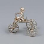 Kind op driewieler - *NO RESERVE* - Miniatuur figuur - .835