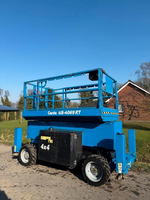 Genie GS 4069 RT Schaarhoogwerker 4x4 (2019), Zakelijke goederen, Machines en Bouw | Liften, Steigers en Ladders