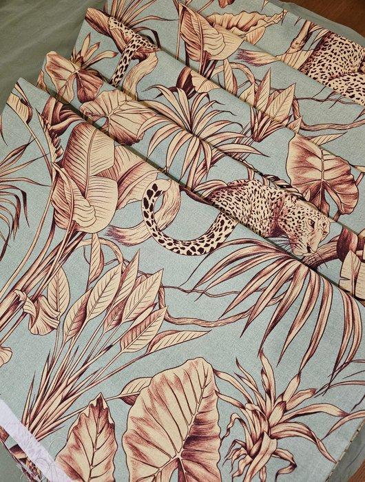 Exclusief stof in Boheemse stijl met een jaguar en, Antiek en Kunst, Antiek | Kleden en Textiel