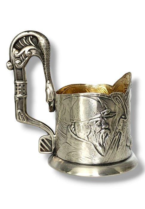 19th Century Russian 84 Silver Bogatyr Tea Glass Holder I., Antiek en Kunst, Antiek | Goud en Zilver