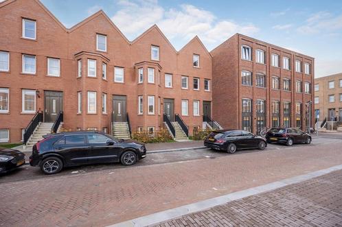 Te huur: Huis Albaniëstraat in Almere, Huizen en Kamers, Huizen te huur, Flevoland