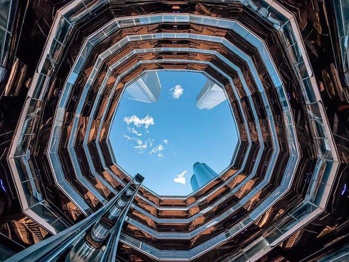 Viktoria Farkas - The Copper Hive - Unframed, Antiek en Kunst, Kunst | Designobjecten