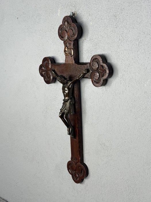 Crucifix - Hout, Legering - 1900-1910 - Houten kruis met, Antiek en Kunst, Antiek | Boeken en Bijbels