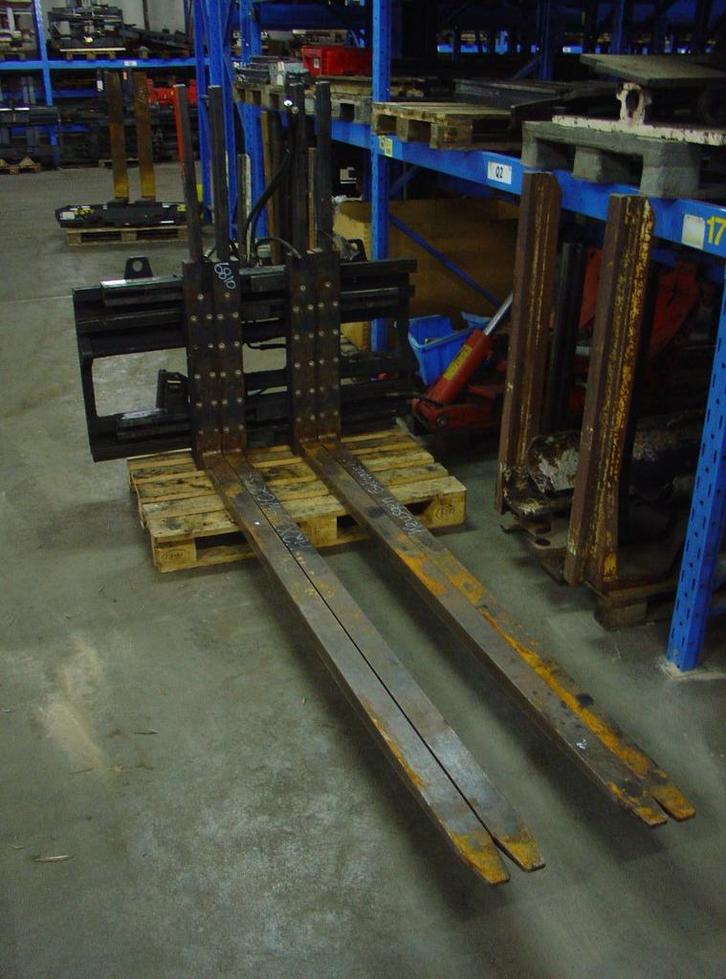 Kaup Vorkenversteller dubbel, Zakelijke goederen, Machines en Bouw | Heftrucks en Intern transport, Verzenden