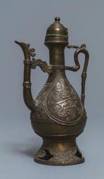 Bronzen islamitische kan - China - 17e/18e eeuw, Antiek en Kunst