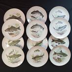 ENA Pottery - Bord (12) - ENA Pottery Japan Fish Pattern