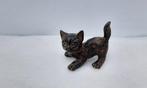 P. Chenet Foundry - Beeld, Kat - 8 cm - Brons