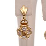 Geelgouden oorbellen met bolletjes hanger; zirconia, Sieraden, Tassen en Uiterlijk, Oorbellen, Gebruikt, Overige kleuren, Ophalen of Verzenden