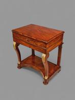 Tafel - Mahonie - toilet-/handwerktafeltje