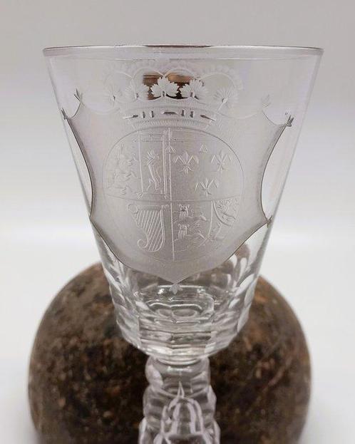 Wijnglas - Prinses Anna van Hannover (1709-1759) - Wapenglas, Antiek en Kunst, Antiek | Glas en Kristal