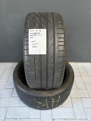 255/35/19 BRIGDESTONE POTENZA S001 RFT 5,5MM 2 STUKS 200,- beschikbaar voor biedingen
